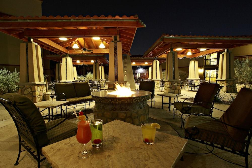 Отель Wyndham El Paso Airport And Water Park Экстерьер фото